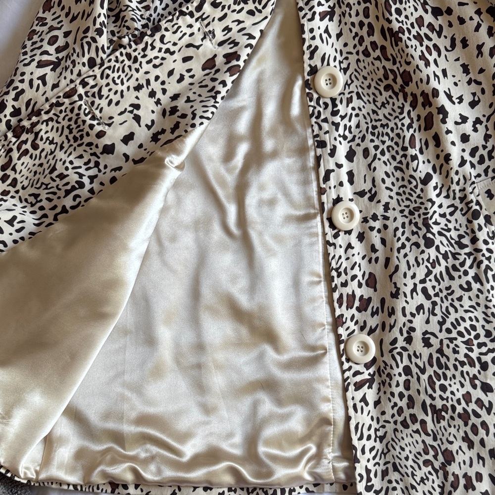 Women's Forever 21 Leopard Print Button-Up Coat - Picture 7 of 9